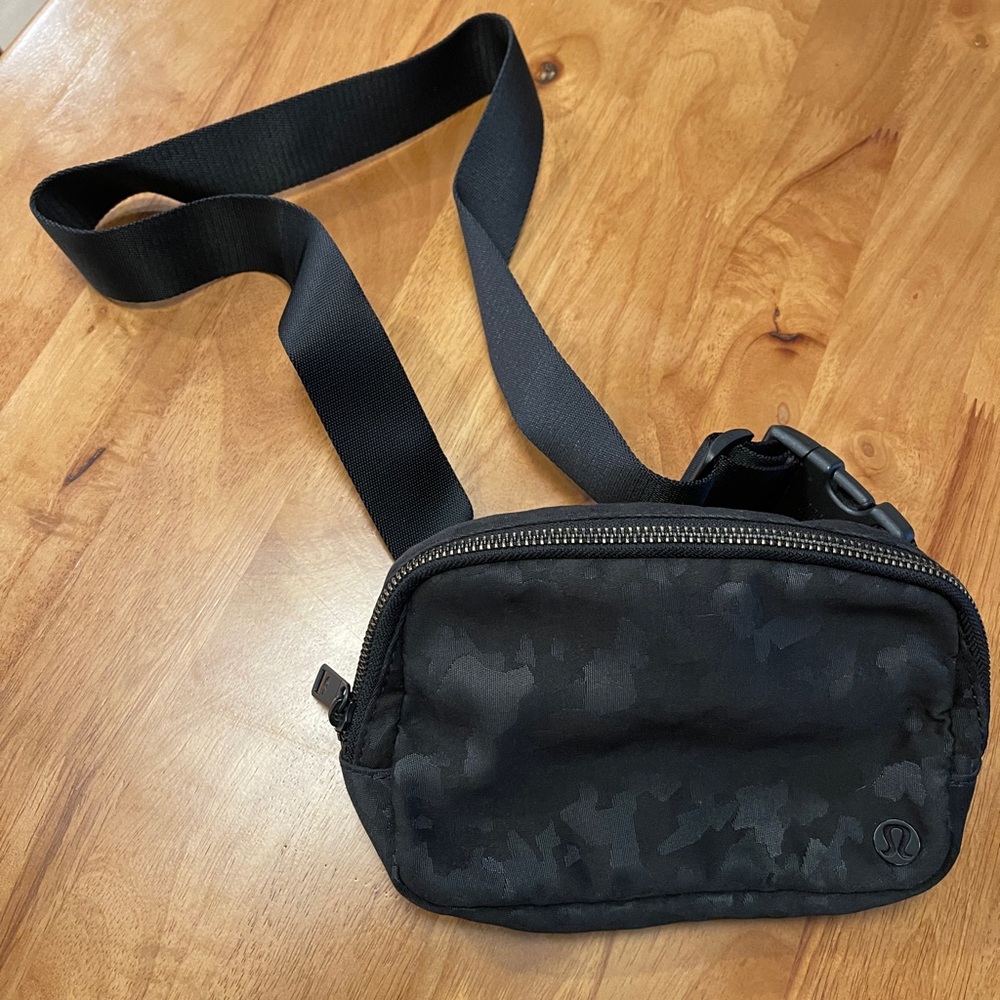 lululemon athletica Black Camo Fanny pack